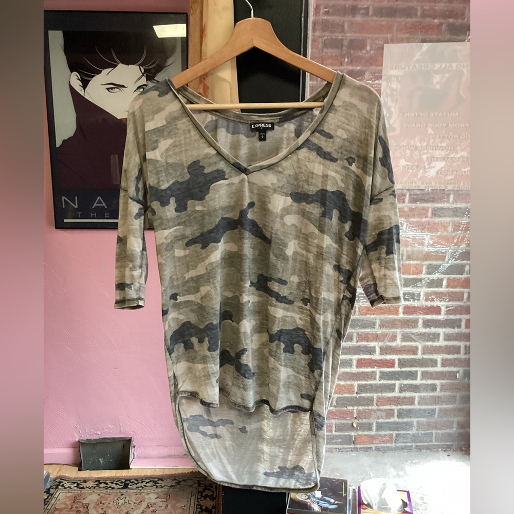 Express Camouflage V-Neck Tunic